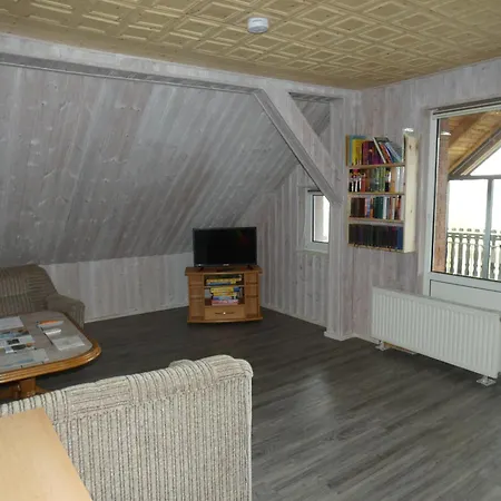 Apartman Mit Balkon, Zimmermann