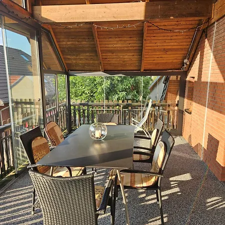 アパート Mit Balkon, Zimmermann Strasen