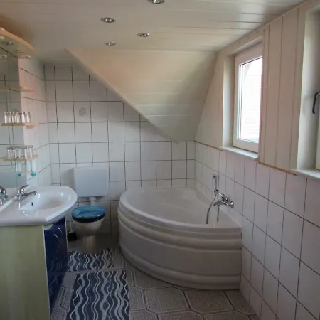 Mit Balkon, Zimmermann