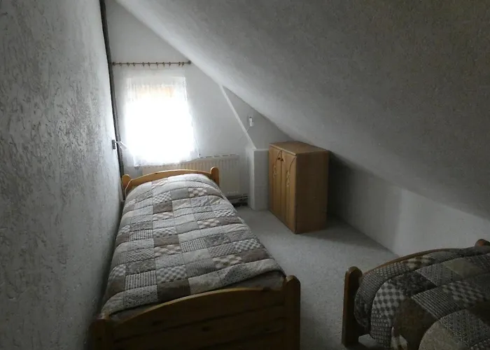 Mit Balkon, Zimmermann *