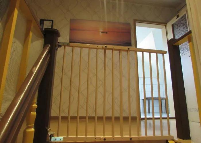 Mit Balkon, Zimmermann *